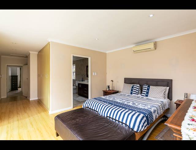 3 BEDROOM HOUSE FOR SALE IN WEST BEACH